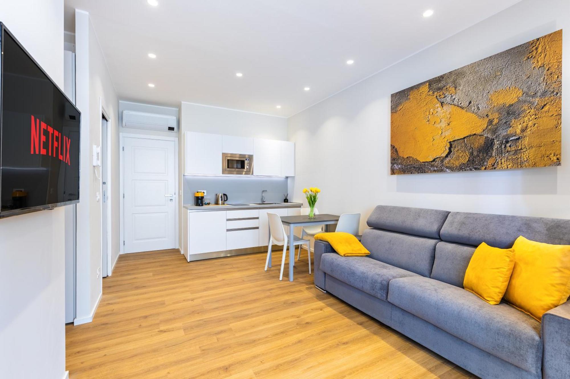 C8 Apartments Асті Екстер'єр фото